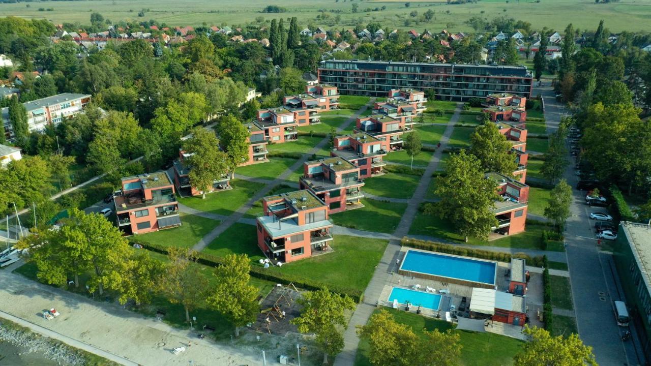 Prime Apartmans Балатонлелле Экстерьер фото